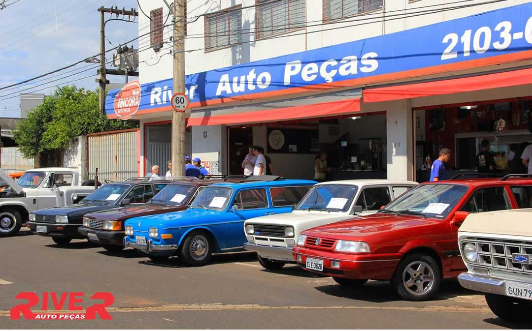 6º Pit Stop River – Encontro de carros antigos e exóticos